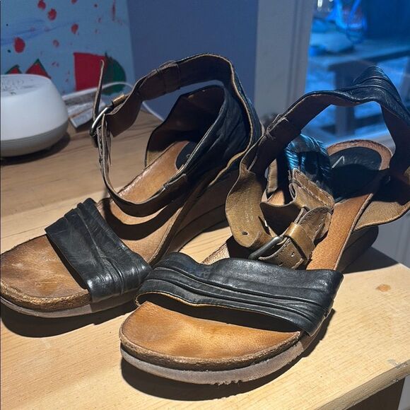 Miz Mooz Black Strappy Sandals with Ankle Strap - Picture 1 of 5